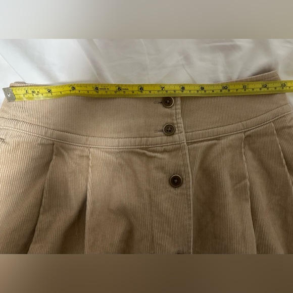 (NEW) Uniqlo X Ines De La Fressange IDLF Curdoroy Tucked Skirt (Beige) in Size 0 - Picture 6 of 7
